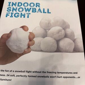 Indoor Snowball Fight Set